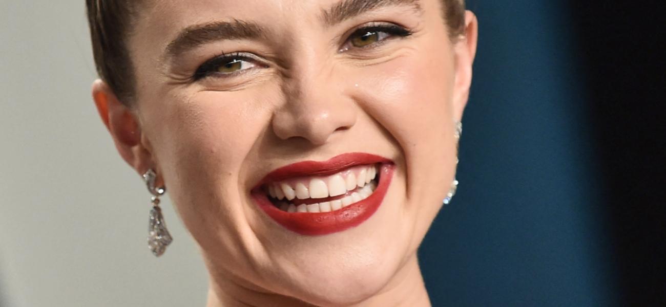 Florence Pugh de biquíni atrevido impressiona com “Cute Butt”