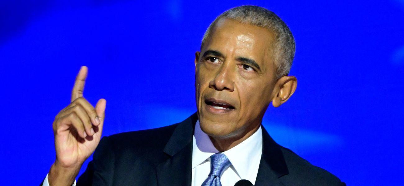 Barack Obama esclarece sua chocante citação “Aliens são reais”.