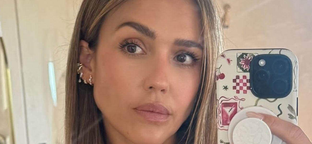 A selfie de biquíni de Jessica Alba no ‘Miami Minute’ fez os fãs ficarem surpresos
