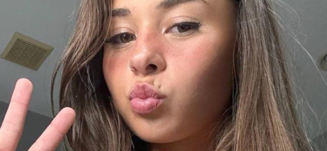 Sophie Rain com blusa justa revela sua ‘contagem de corpos’