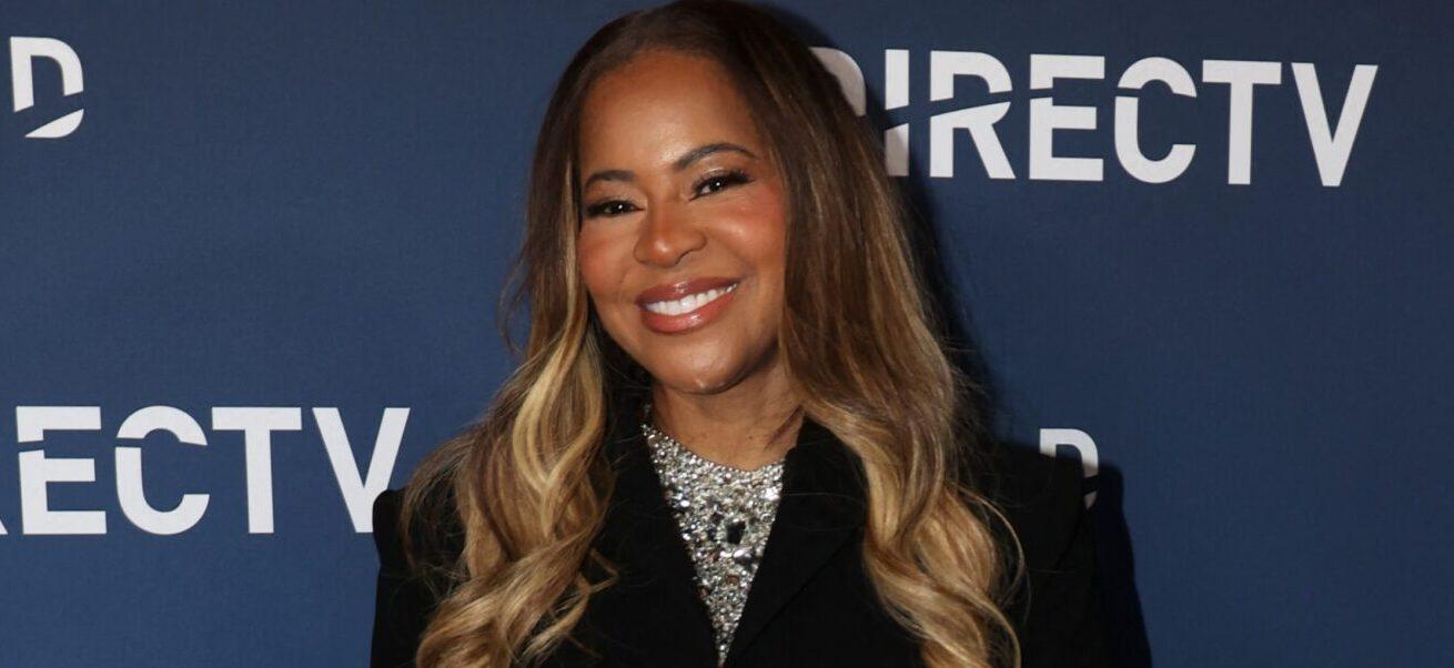 O filho de Mary Cosby teve acusações de agressão antes de sua morte