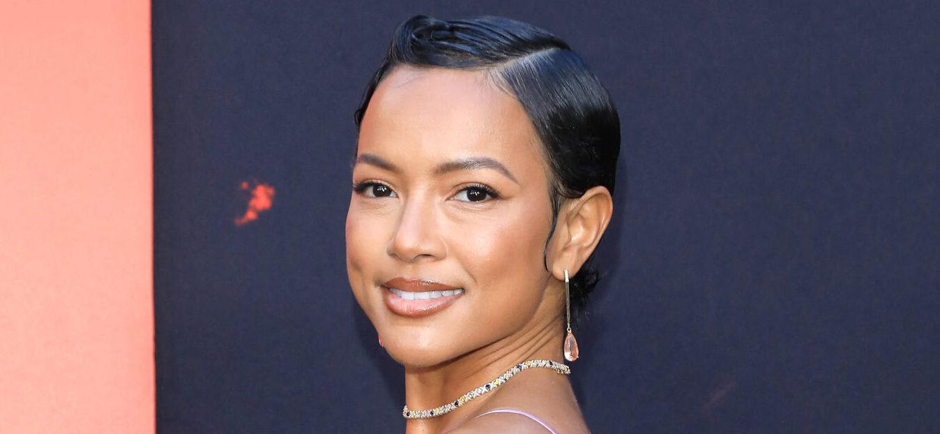 Karrueche Tran memicu imajinasi dalam balutan bikini bermotif binatang mungilnya