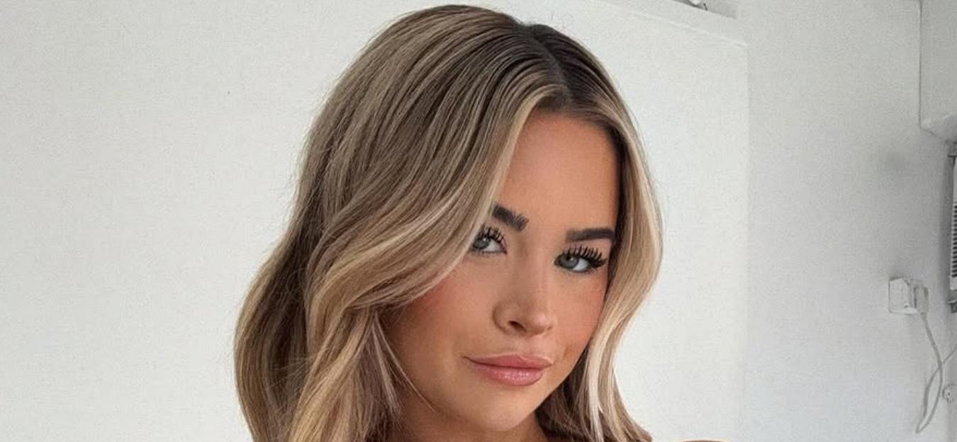 Emily Elizabeth dice ‘Habrá más que esto en 2026’ en diminuto bikini