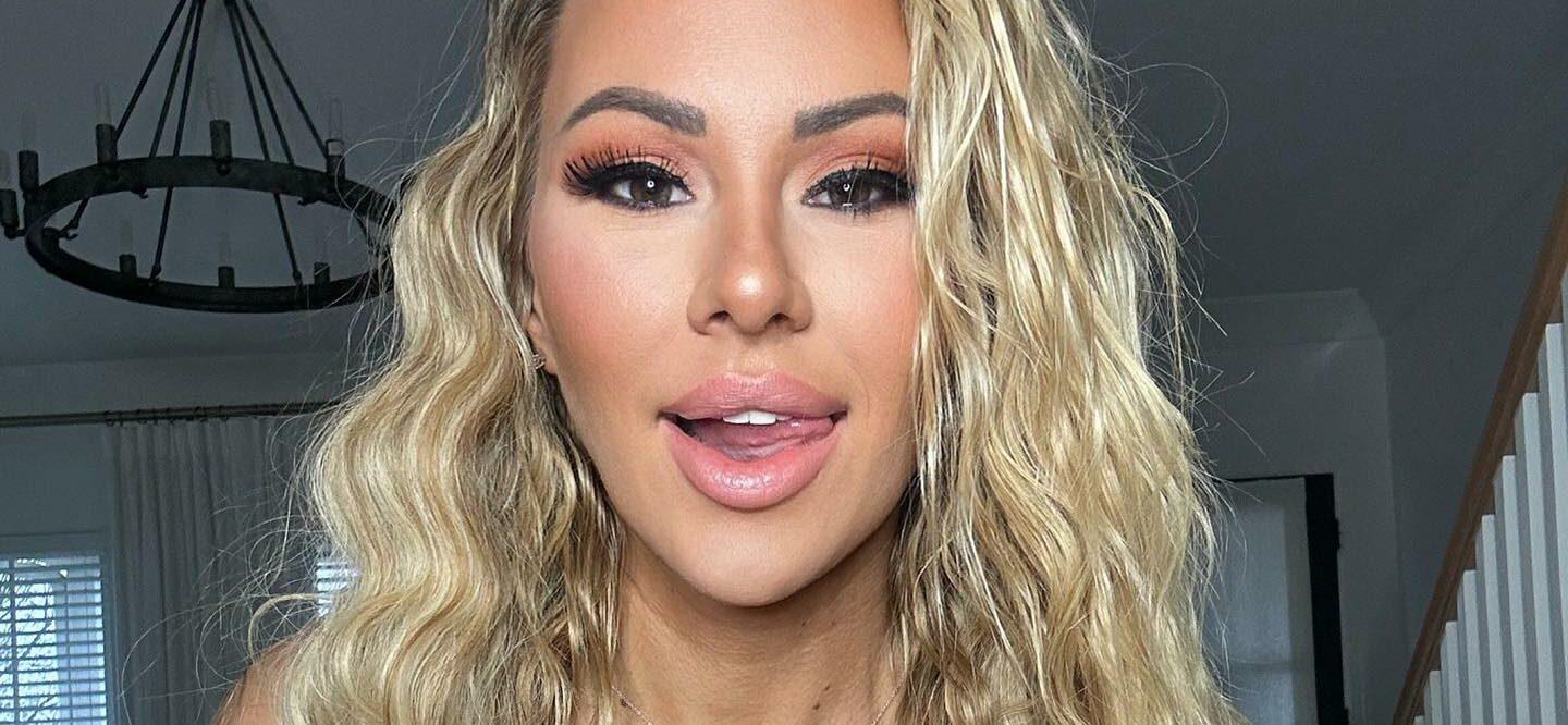 Former Soldier Kindly Myers In Crop Top Shares What She’s ‘Thankful’ For(02)