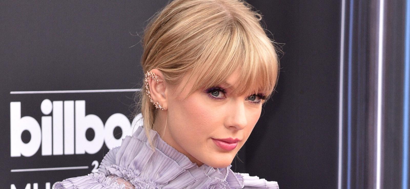 Taylor Swift’s Team Slams 'Invasive' Speculation About Her Sexuality