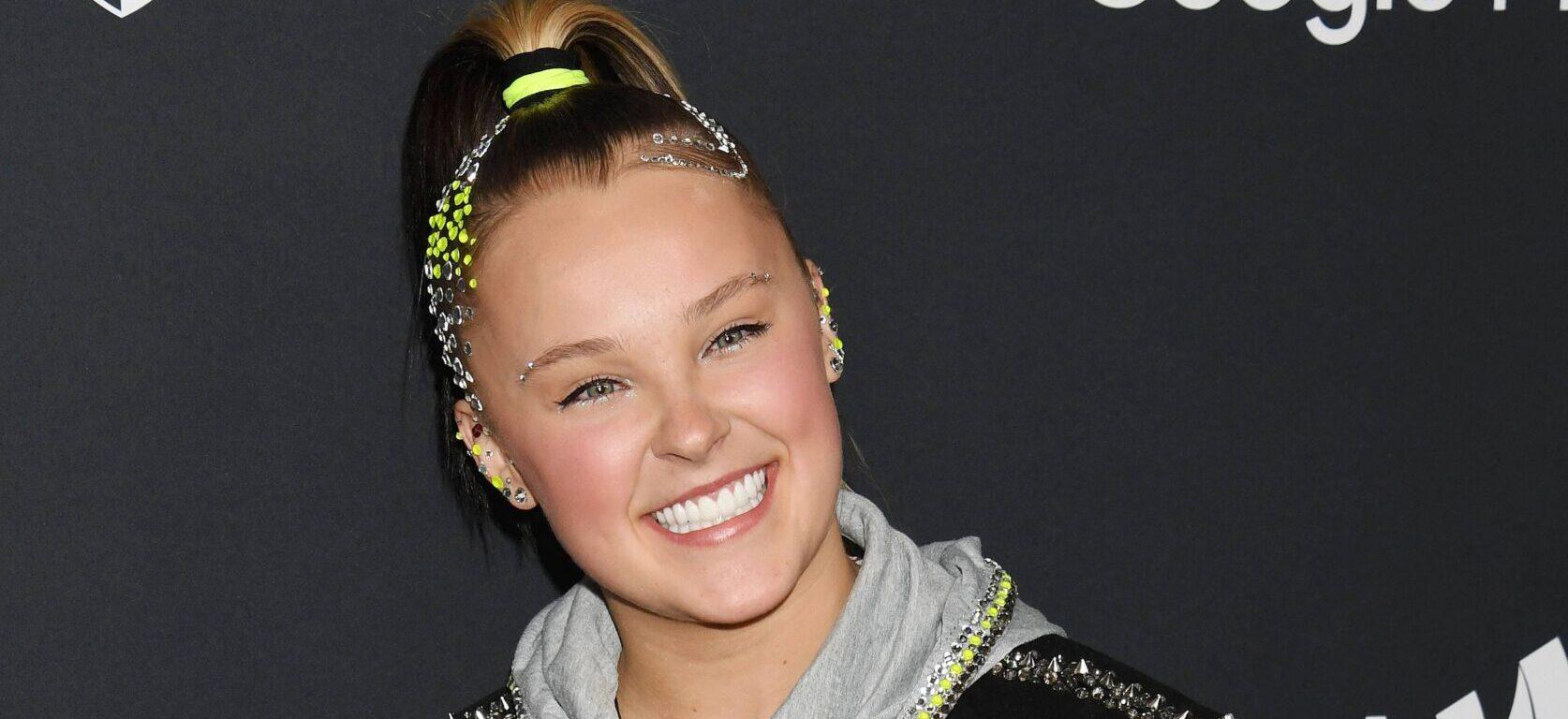 JoJo Siwa Uses Pregnancy Rumor For Fun Game Amid Chris Hughes Romance