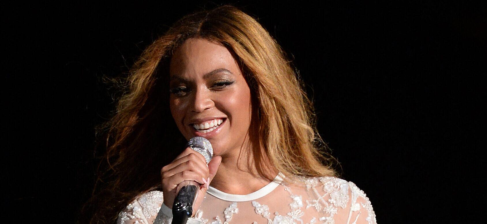 Tina Knowles Claps Back At Critics Of Beyoncé's Christmas Day Halftime Show