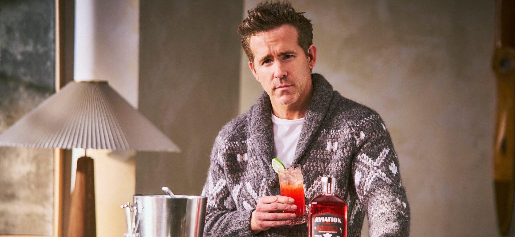 O fiasco do Robot Bartender de Ryan Reynolds termina com uma grande revelação do gim