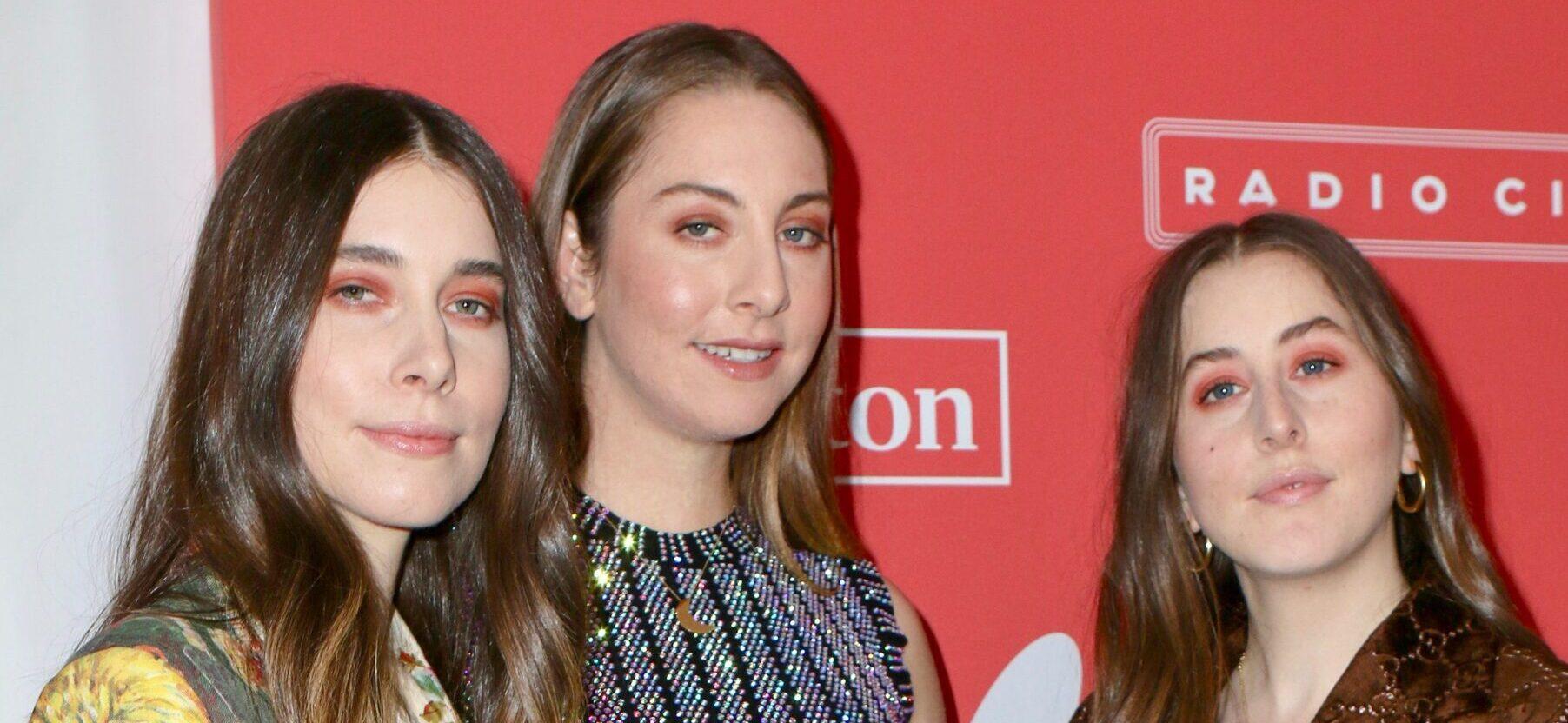 The HAIM Sisters Open Up About Navigating Mental Health