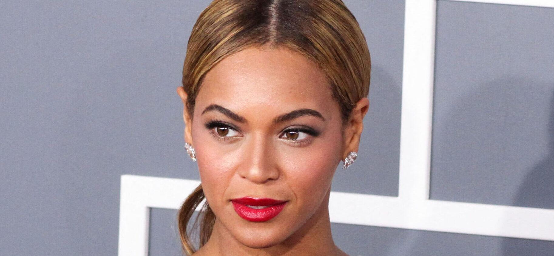 Beyoncé Slammed By Fans For Charging Nearly $100 For Destiny's Child Reunion Shirts