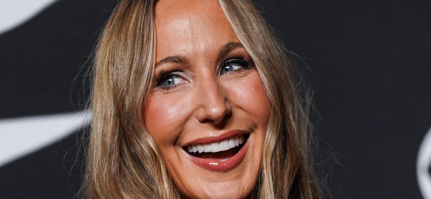 Nikki Glaser Warns ‘Everyone Is Fair Game’ As Golden Globes Hosting Nears