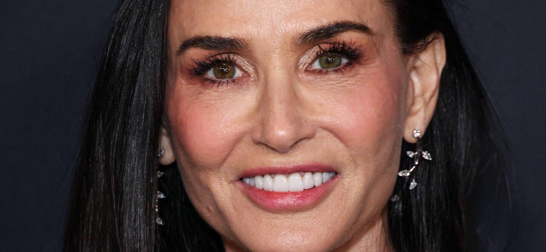 Demi Moore parece ‘irreconhecível’ em meio a rumores de cirurgia plástica de US$ 500 mil