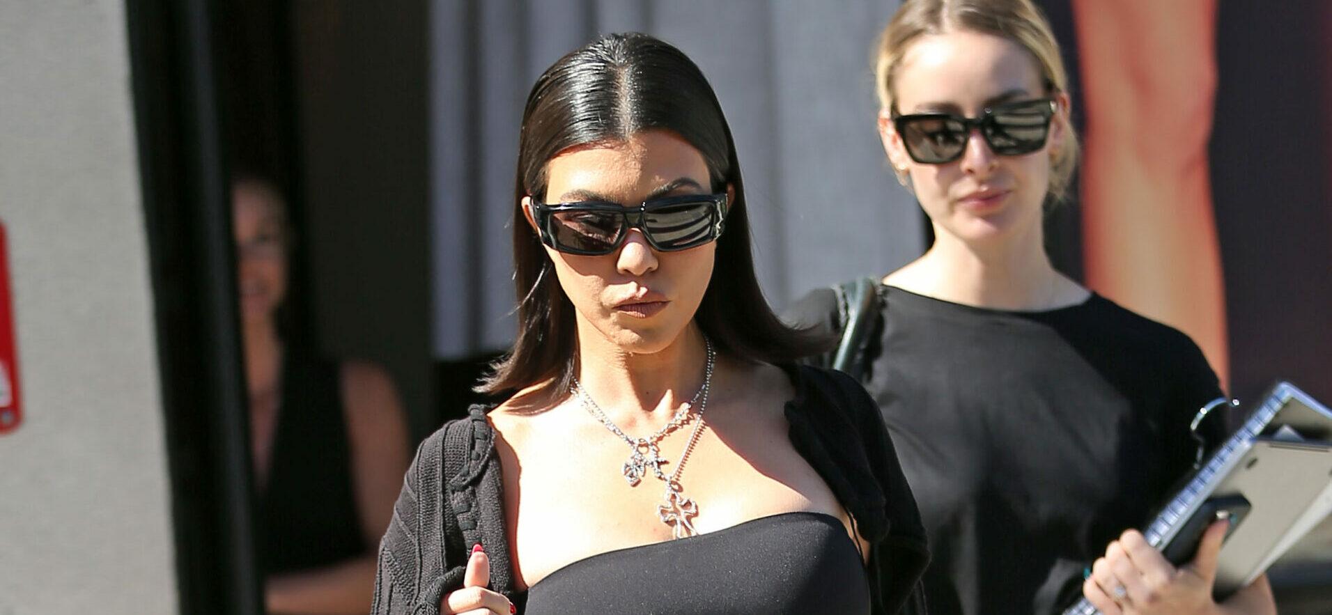 Kourtney Kardashian Goes Makeup Free After Breakup With Botox