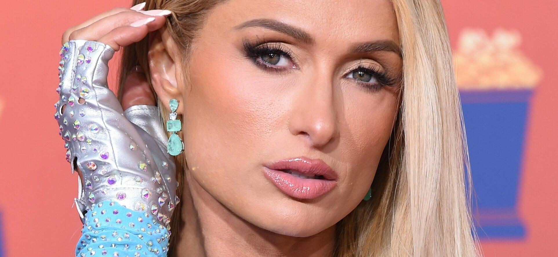 Paris Hilton In Flesh Bikini Is A 'Sliving' Queen In Glitter
