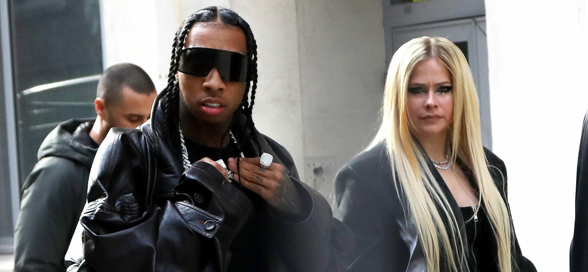 Tyga Gifts GF Avril Lavigne Expensive Custom Diamond Chain