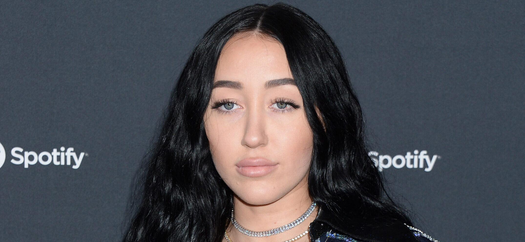 Noah Cyrus Slams Trolls Who Attacked Her Engagement News(00)