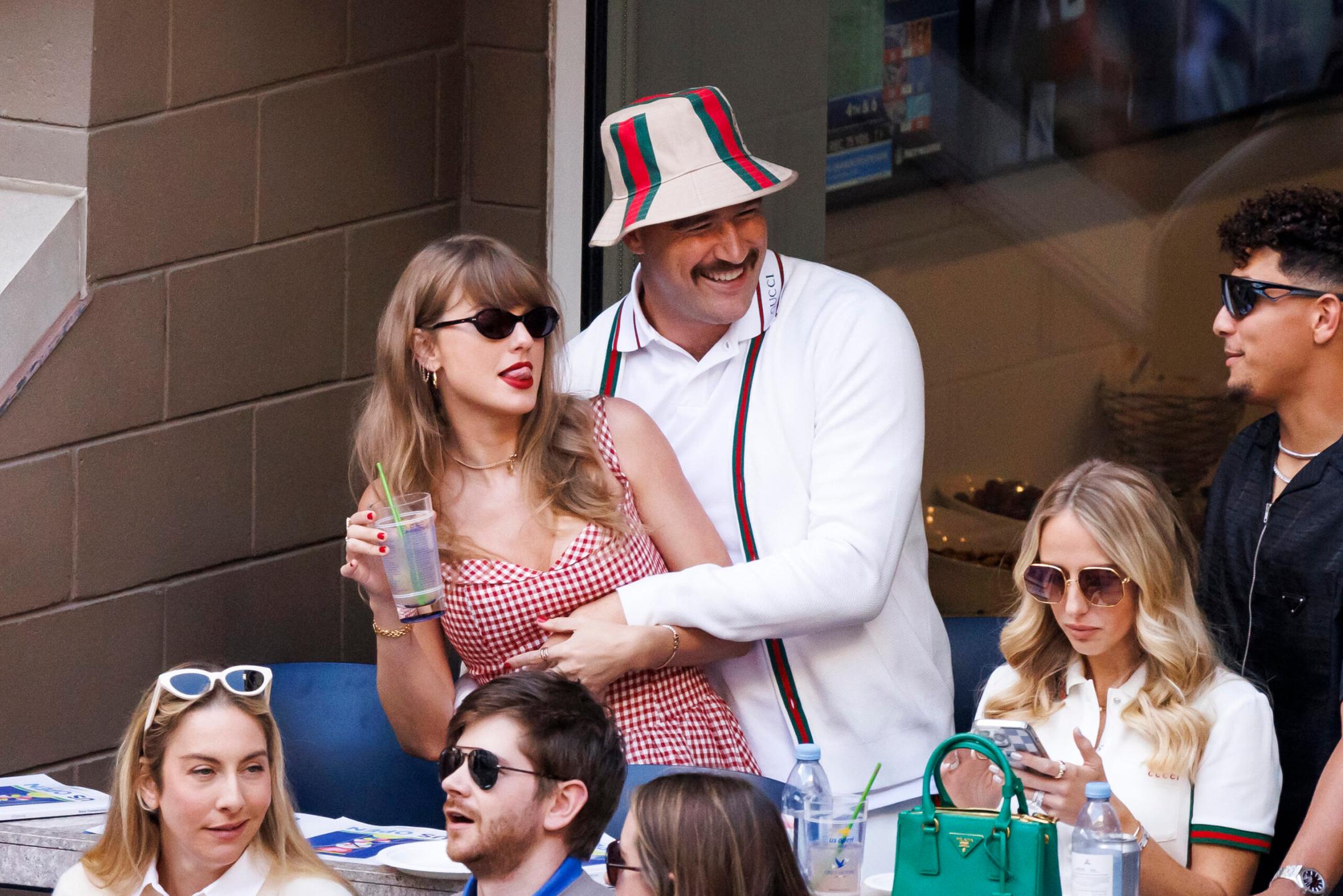 Taylor Swift Fans Debate Over Her Needing A Bodyguard In The Bathroom