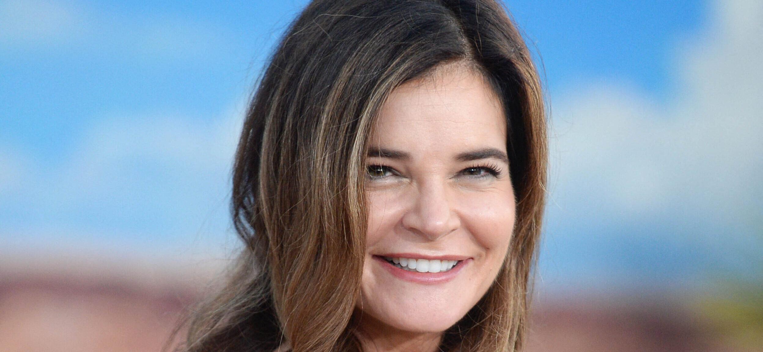 'Breaking Bad' Star Betsy Brandt Files For Divorce