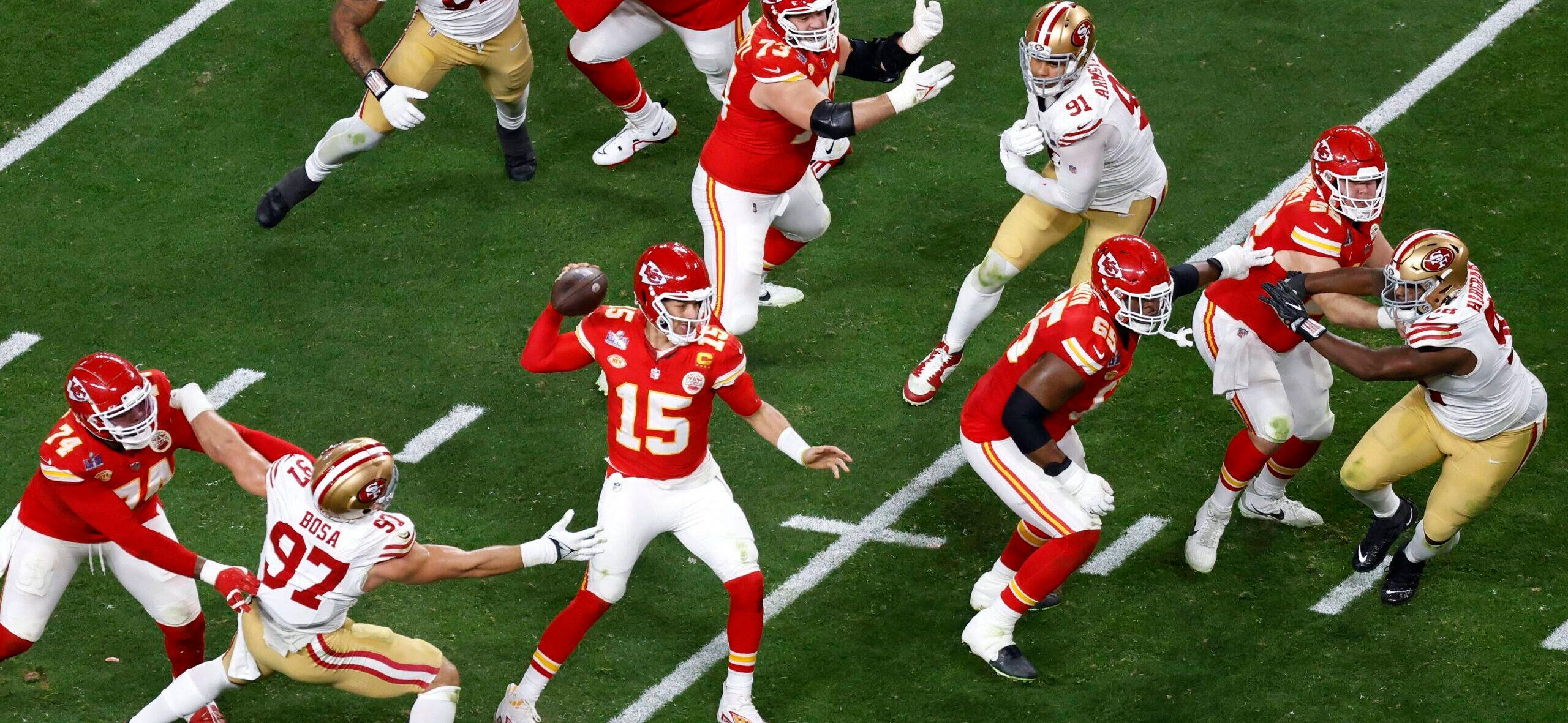 Kansas City Chiefs Player Suffers Seizure, Cardiac Arrest