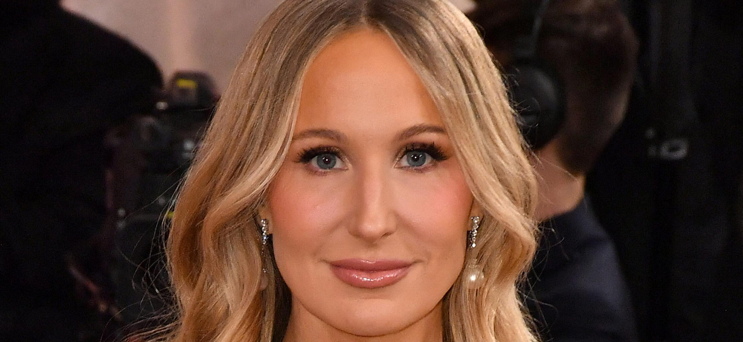 The Brutal Golden Globes Jokes Nikki Glaser Was Forced To Cut