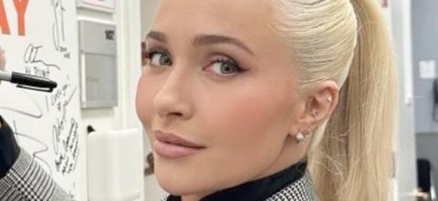 Hayden Panetierre In String Bikini With Iced Tea Is 'Wifey Material'