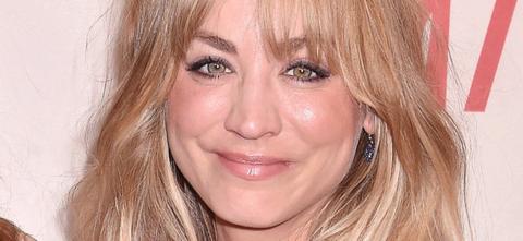 Kaley Cuoco 'Absolutely Stunning' In Plunging Bikini While Poolside