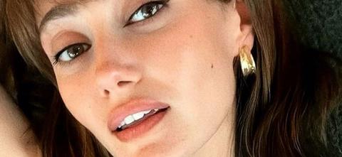 Ella Purnell Pulling Down Bikini Top 'Will Show' Nipples