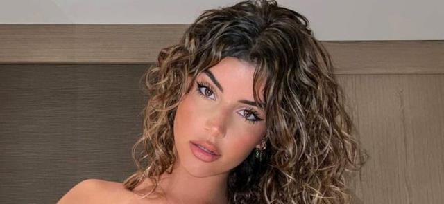 Martial Artist Zoe Gara In Her Lingerie Resembles A &lsquo;Greek Goddess&rsquo;