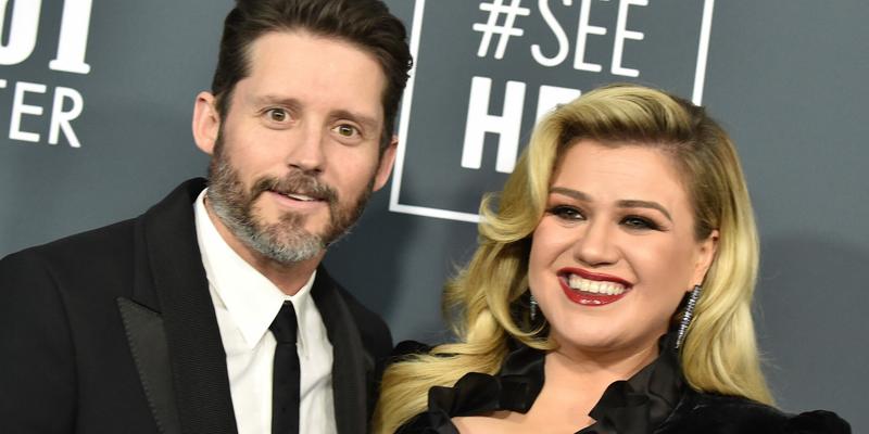 Kelly Clarkson Celebrates Divorce Win On Set Of 'The Voice'