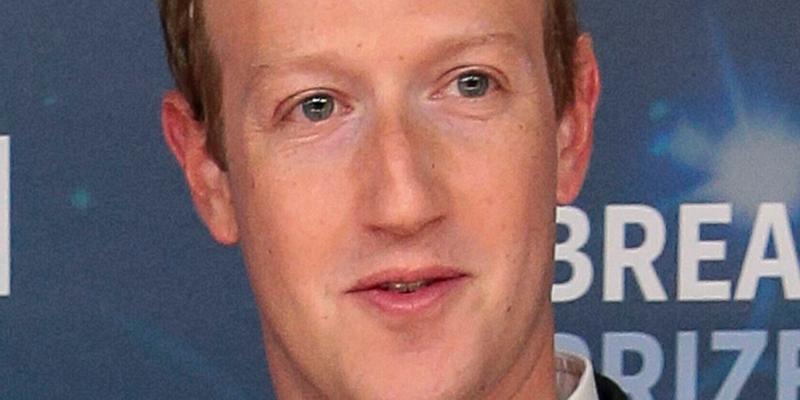 Mark Zuckerberg at 2020 Breakthrough Prize - Arrivals