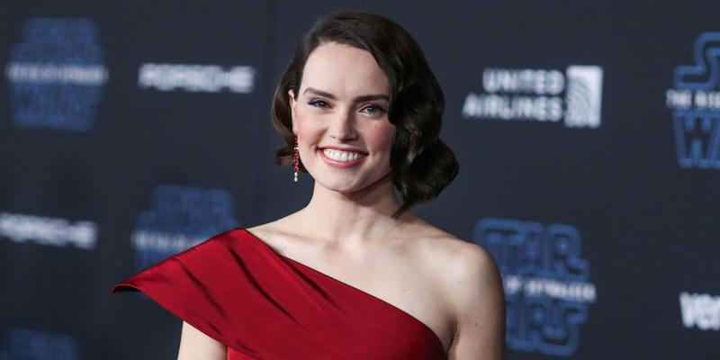 Daisy Ridley wearing an Oscar de la Renta dress arrives at the World Premiere Of Disney's 'Star Wars: The Rise Of Skywalker'