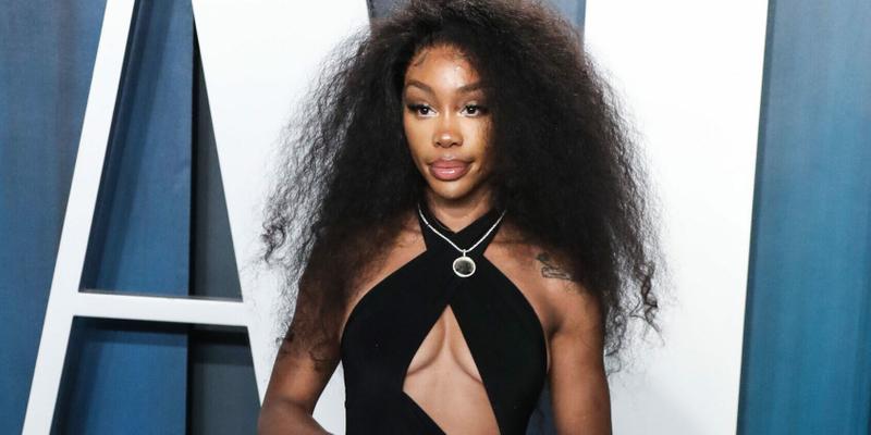 SZA Calls Out Photographer For Releasing Photos Without Approval