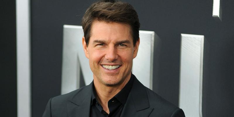 Tom Cruise Serenaded With Top Gun Music At L.A. Dodgers Playoff Game!