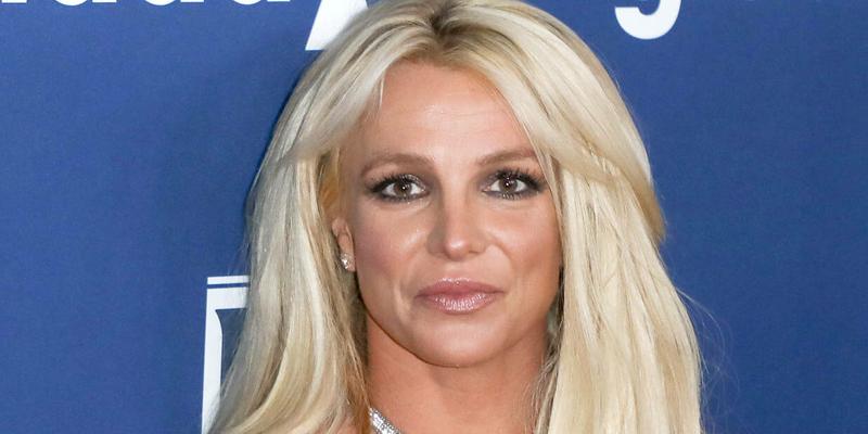 Britney Spears Drops Heartstopping Bedroom Selfie In Minimal Clothing