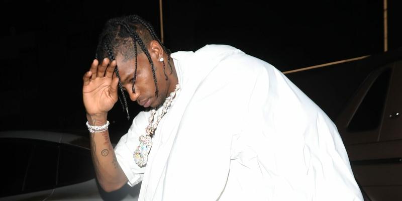 Travis Scott goes to the Nice Guy restaurant to party with friends
