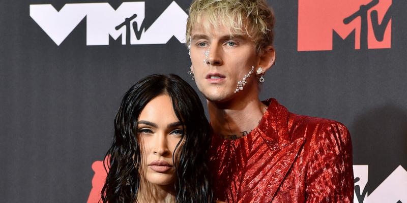 Megan Fox & Machine Gun Kelly Arrive To Party CHAINED Together By Their Fingernails!