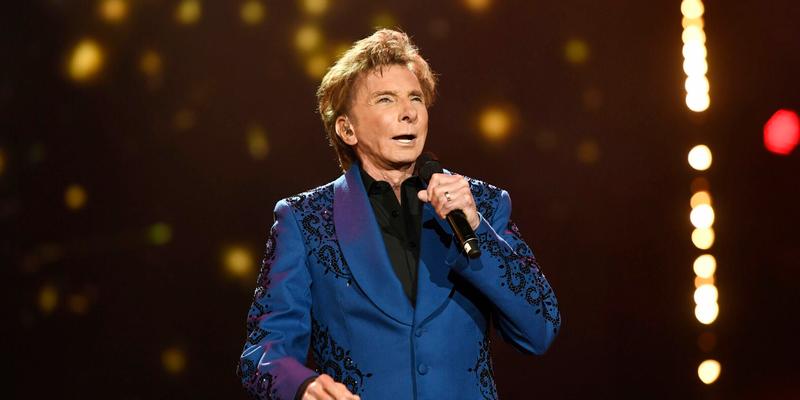 Barry Manilow performing at Proms In The Park 2019