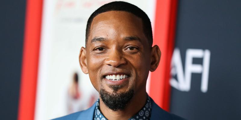 Will Smith Blasts FART While Working Out With NFL's Miami Dolphins!