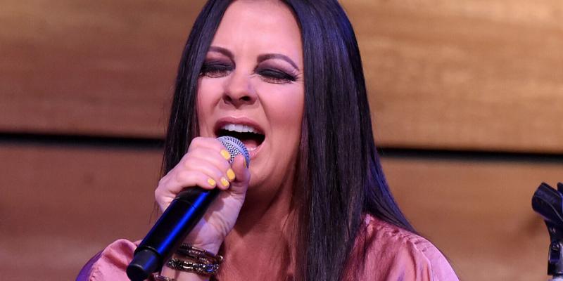 Sara Evans and The Barker Family Band 'Bloodline Tour'