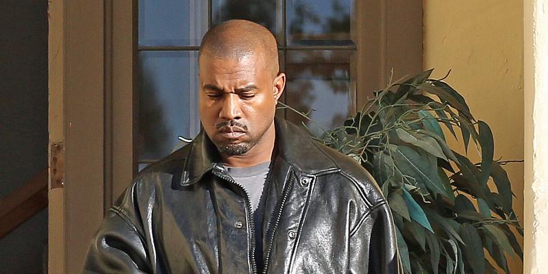 Kanye West heads to a office in Calabasas for a meeting, The office building had several businesses including a law firm. 20 Jan 2022 Pictured: Kanye West heads to a office in Calabasas for a meeting