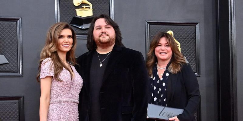 Andraia Allsop, Wolfgang Van Halen and Valerie Bertinelli Arrive for the 64th Grammy Awards in Las Vegas