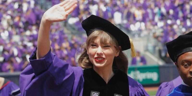 Taylor Swift at NYU as she receives honorary Doctor of Fine Arts degree