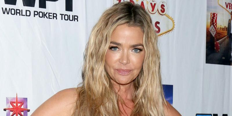Denise Richards at the "7 Days To Vegas" LA Premiere at the Laemmle Music Hall on September 22, 2019 in Beverly Hills, CA
