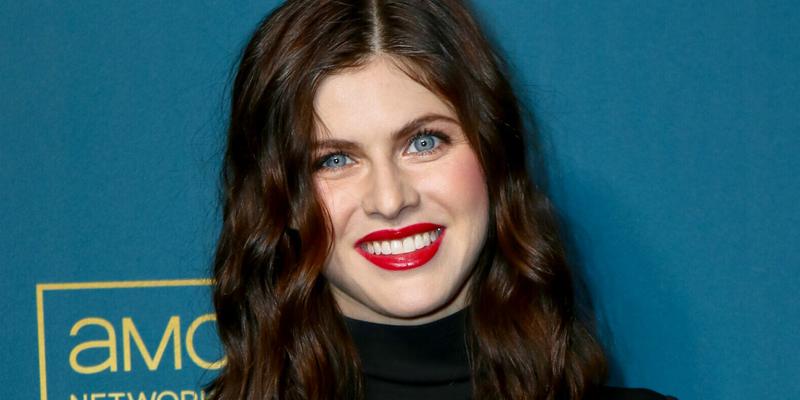 Alexandra Daddario got married to Andrew Form