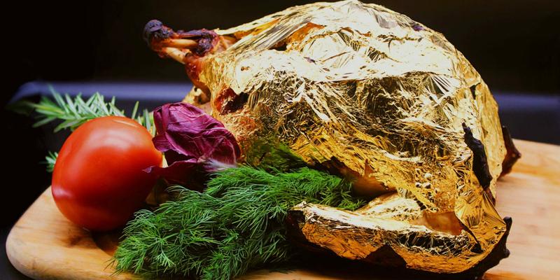Restaurant serving up 2 500 USD 24 Karat Gold Turkey for Thanksgiving