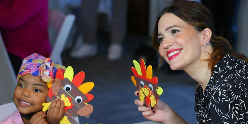 Gymboree and Mandy Moore Spread Joy and Give Back to Communities this Holiday Season