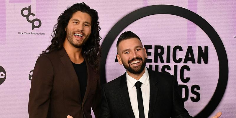Dan and Shay 2022 American Music Awards - Arrivals