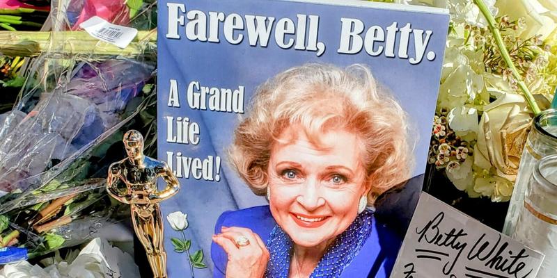Betty White apos s Hollywood Star gets tons of fan love mourning the loss of her