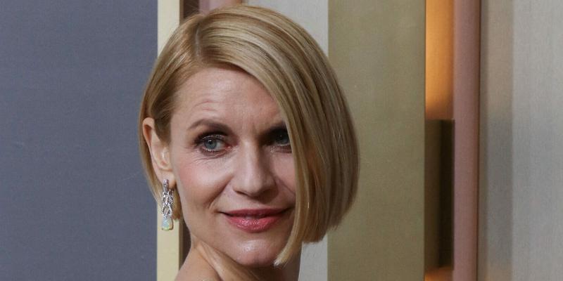 Claire Danes Shows Off Her Baby Bump