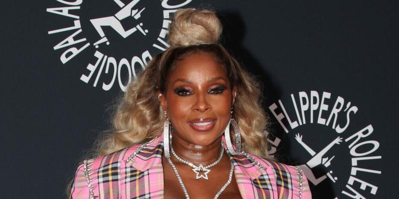 Mary J. Blige at Opening of Flipper’s Roller Boogie Palace
